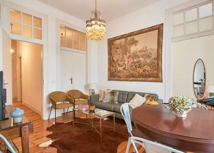 Spacious In The Perfect Location, By Timecooler Lejlighed
