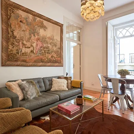 Apartment Spacious In The Perfect Location, By Timecooler *