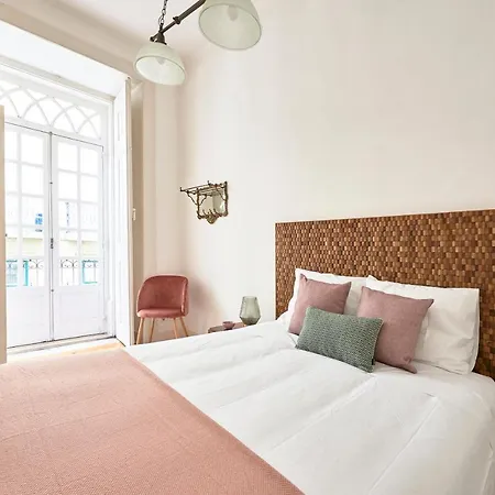 Apartment Spacious In The Perfect Location, By Timecooler