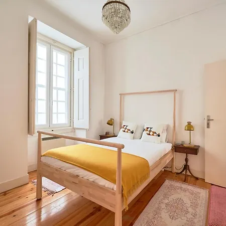 Spacious In The Perfect Location, By Timecooler Apartment Lisbon