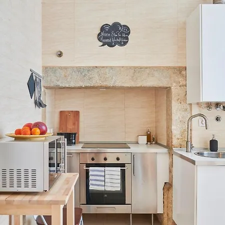 Apartment Spacious In The Perfect Location, By Timecooler Lisbon
