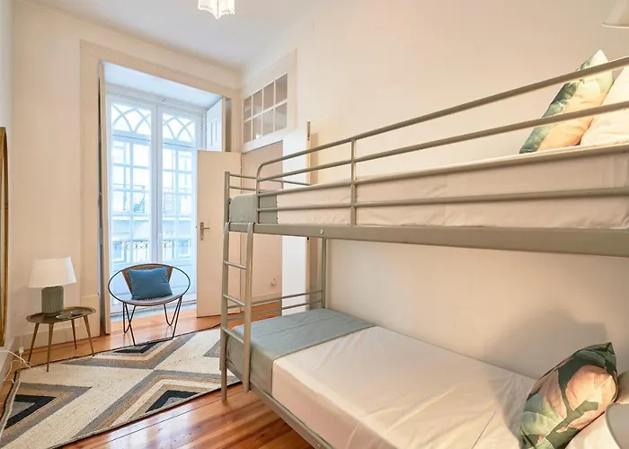 Apartment Spacious In The Perfect Location, By Timecooler *