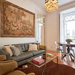 Διαμέρισμα Spacious In The Perfect Location, By Timecooler *