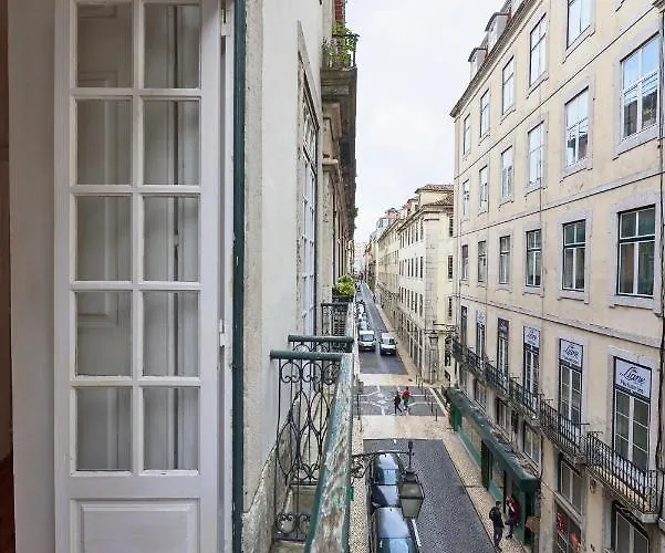 Spacious In The Perfect Location, By Timecooler 公寓